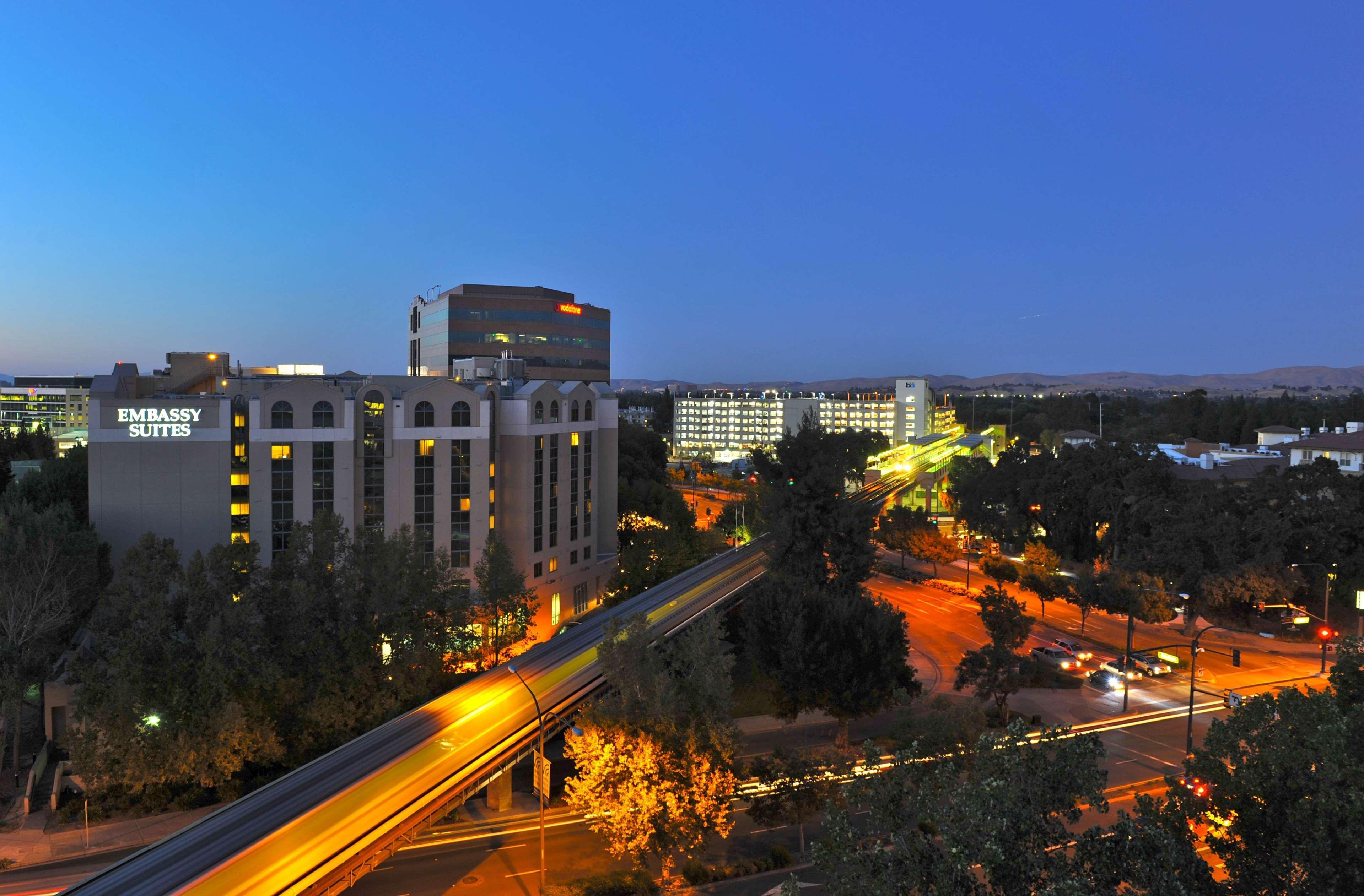 Embassy Suites By Hilton Walnut Creek Exterior foto